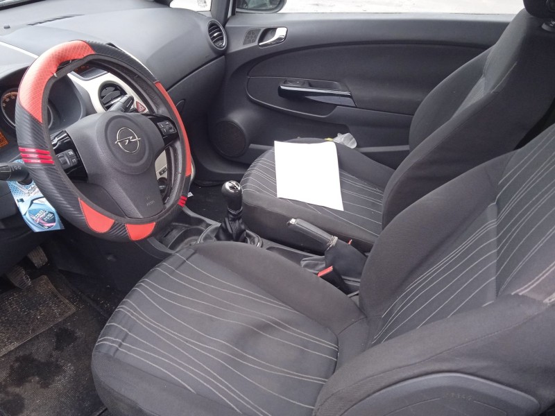 opel corsa d (s07) del año 2007