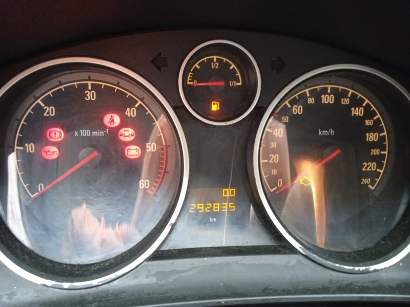 opel astra h (a04) del año 2005