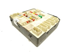 Recambio de caja reles / fusibles para renault laguna iii (bt0/1) 2.0 dci (bt07, bt0j, bt14, bt1a, bt1s) referencia OEM IAM 284B