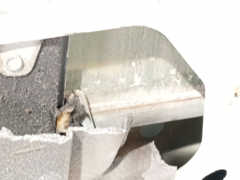 Recambio de puerta delantera derecha para iveco daily vi furgoneta 33s15, 35s15, 35c15 referencia OEM IAM 99969025 99460120 