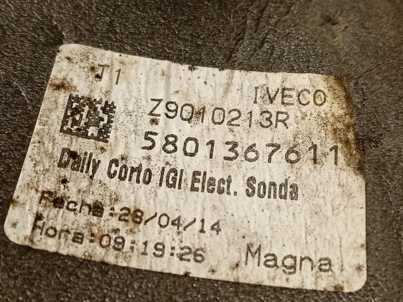 Recambio de retrovisor izquierdo para iveco daily vi furgoneta 33s15, 35s15, 35c15 referencia OEM IAM 5801367611  