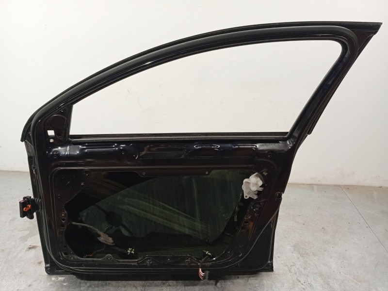 Recambio de puerta delantera derecha para volkswagen passat b7 variant (365) 2.0 tdi referencia OEM IAM 3AA831056  