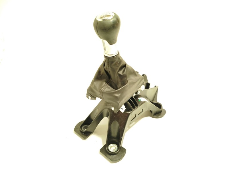 Recambio de palanca cambio para mazda 3 hatchback (bp) skyactiv-x m hybrid referencia OEM IAM BCKN46100A  