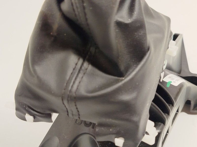 Recambio de palanca cambio para mazda 3 hatchback (bp) skyactiv-x m hybrid referencia OEM IAM BCKN46100A  