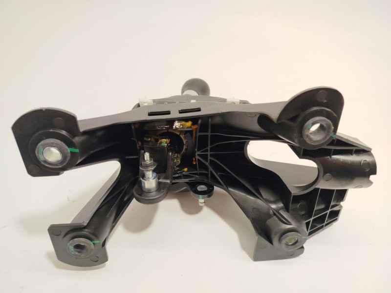 Recambio de palanca cambio para mazda 3 hatchback (bp) skyactiv-x m hybrid referencia OEM IAM BCKN46100A  