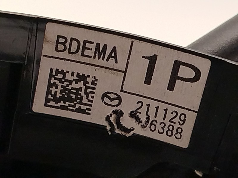 Recambio de volante para mazda 3 hatchback (bp) skyactiv-x m hybrid referencia OEM IAM 653861200A  BDEMA