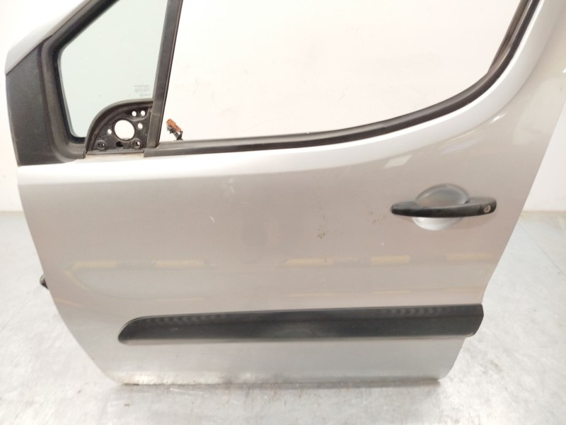 Recambio de puerta delantera izquierda para peugeot partner furgoneta/monovolumen 1.6 hdi 16v referencia OEM IAM 9002Z3  
