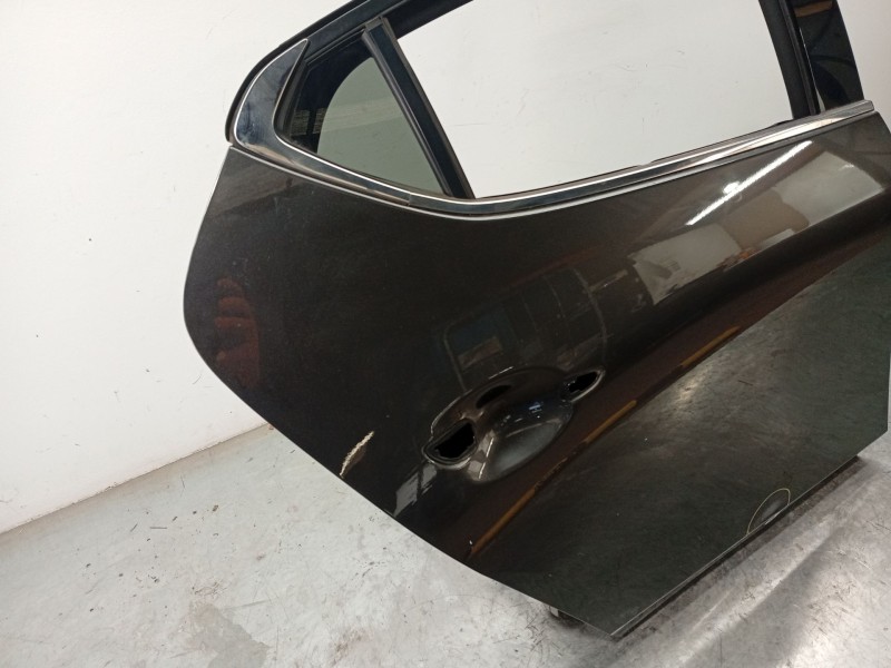 Recambio de puerta trasera derecha para mazda 3 hatchback (bp) skyactiv-x m hybrid referencia OEM IAM BCY17202XB  