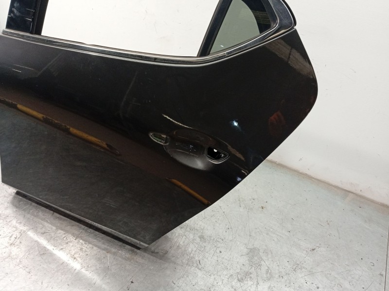 Recambio de puerta trasera izquierda para mazda 3 hatchback (bp) skyactiv-x m hybrid referencia OEM IAM BCY17302XB  