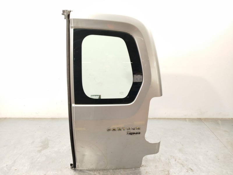 Recambio de puerta trasera derecha para peugeot partner furgoneta/monovolumen 1.6 hdi 16v referencia OEM IAM 8703E4  