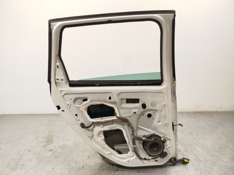 Recambio de puerta trasera izquierda para renault scénic iii (jz0/1_) 1.2 tce referencia OEM IAM 821019679R  