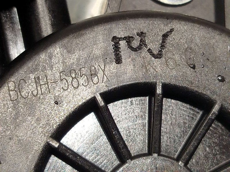 Recambio de elevalunas delantero derecho para mazda 3 hatchback (bp) skyactiv-x m hybrid referencia OEM IAM BCJH5858X  