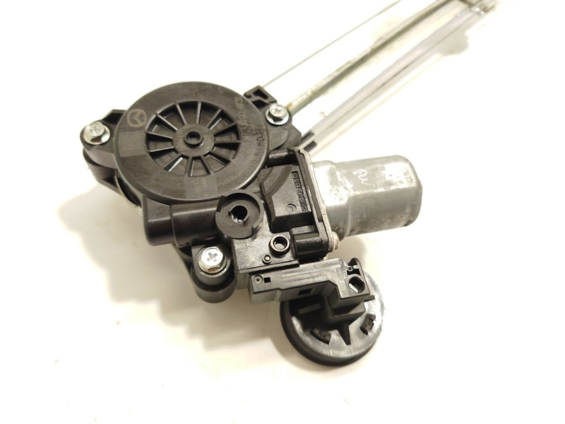 Recambio de elevalunas trasero derecho para mazda 3 hatchback (bp) skyactiv-x m hybrid referencia OEM IAM BCJH7258X  