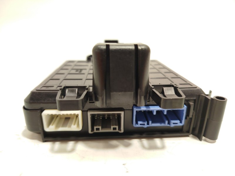 Recambio de modulo electronico para mazda 3 hatchback (bp) skyactiv-x m hybrid referencia OEM IAM D41S675Z0  