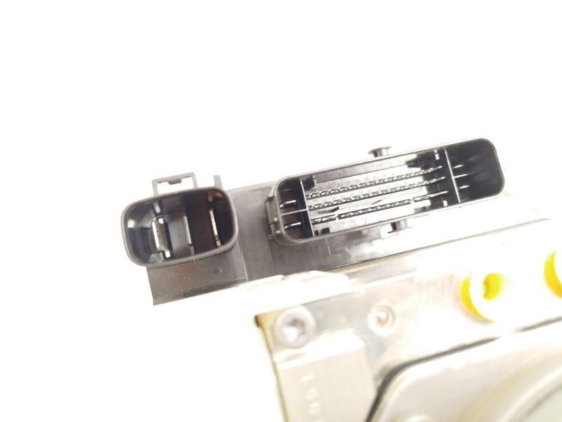 Recambio de abs para mazda 3 hatchback (bp) skyactiv-x m hybrid referencia OEM IAM BDMC439A0E 06210922203 06211202334