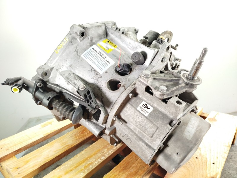 Recambio de caja cambios para peugeot partner furgoneta/monovolumen 1.6 hdi 16v referencia OEM IAM 20DP47 223121 