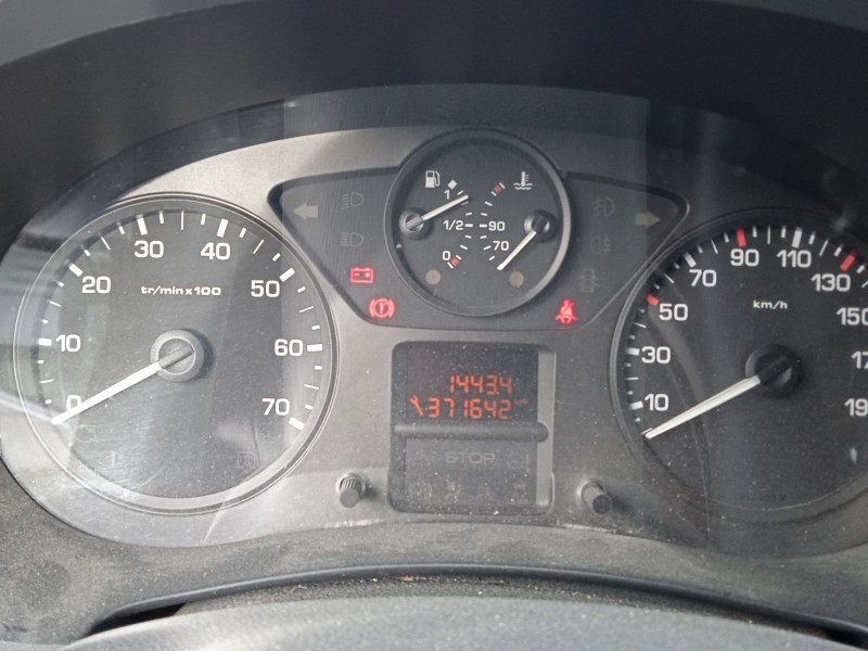 Recambio de cuadro instrumentos para peugeot partner furgoneta/monovolumen 1.6 hdi 16v referencia OEM IAM 6103JY 9801642280 