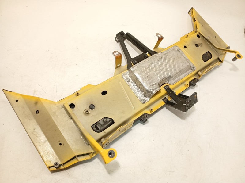 Recambio de travesaño inferior para audi r8 (4s3, 4sp) 5.2 fsi quattro referencia OEM IAM 4S8813335B  