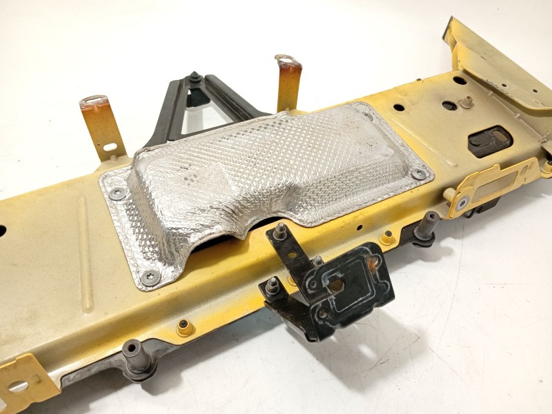 Recambio de travesaño inferior para audi r8 (4s3, 4sp) 5.2 fsi quattro referencia OEM IAM 4S8813335B  