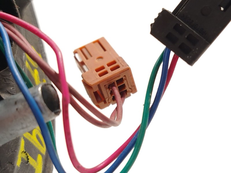 Recambio de retrovisor izquierdo para peugeot partner furgoneta/monovolumen 1.6 hdi 16v referencia OEM IAM 8153TP  