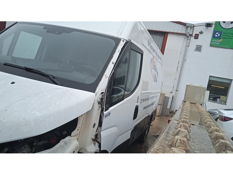 iveco daily vi furgoneta del año 2015