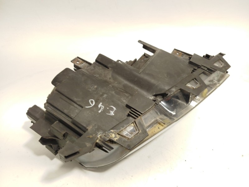 Recambio de faro izquierdo para bmw 3 (e46) 320 d referencia OEM IAM 6902745 63126902745 0301089205