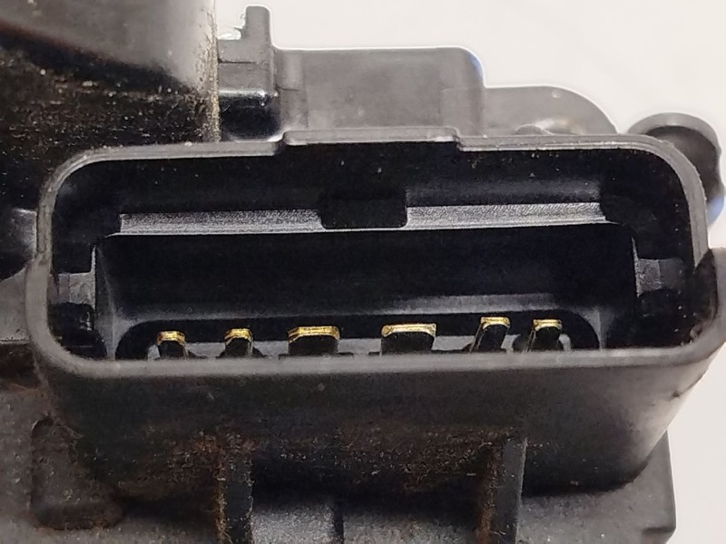 Recambio de cerradura puerta trasera derecha para renault scénic iii (jz0/1_) 1.2 tce referencia OEM IAM 825020033R  