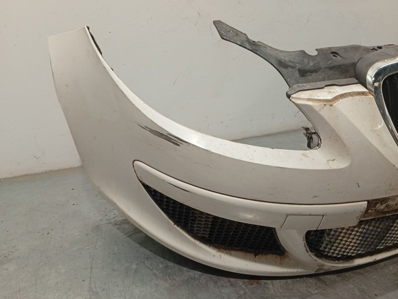 Recambio de paragolpes delantero para seat altea (5p1) 1.9 tdi referencia OEM IAM 5P0807217M 5P0807217MGRU 