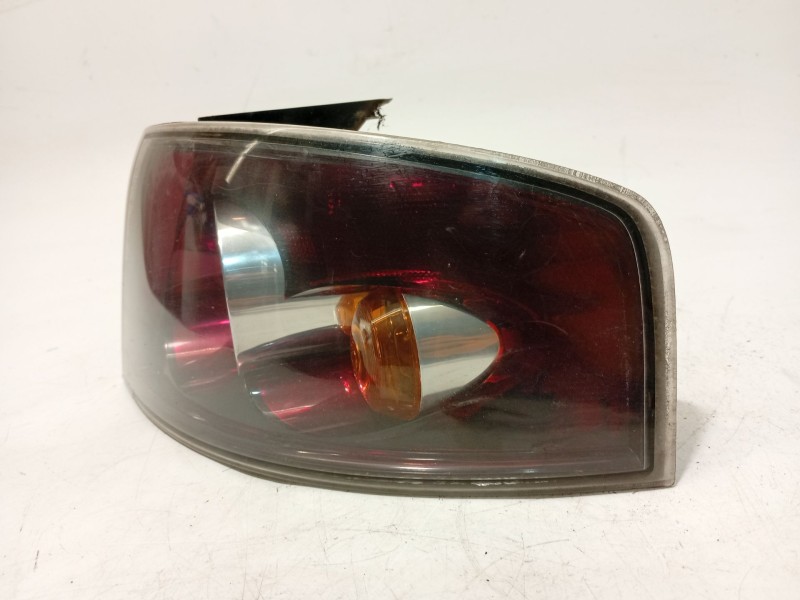 Recambio de piloto trasero derecho para seat ibiza iii (6l1) 1.9 tdi referencia OEM IAM 6L6945096D 6L6945112C 