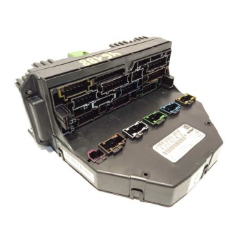 CAJA RELES / FUSIBLES A2129009025 F005V01624