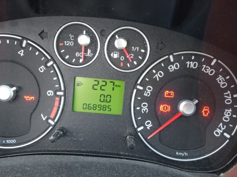 ford fiesta v (jh_, jd_) del año 2001