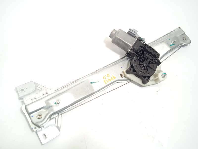ELEVALUNAS DELANTERO DERECHO E3B5A23200DE 402653E