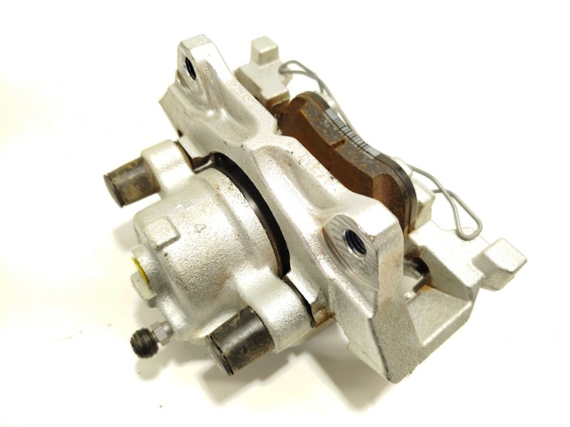Recambio de pinza freno delantera izquierda para ford tourneo courier 1.0 ecoboost referencia OEM IAM 2660772  