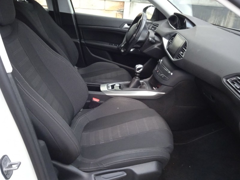 peugeot 308 ii (lb_, lp_, lw_, lh_, l3_) del año 2017