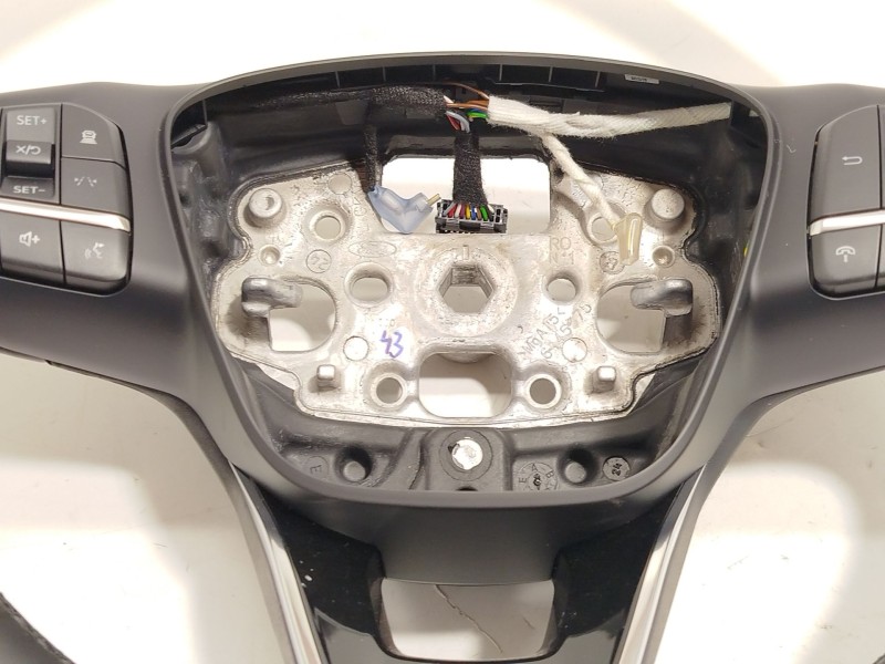 Recambio de volante para ford tourneo courier 1.0 ecoboost referencia OEM IAM R2X63600EC3UAW 2758423 