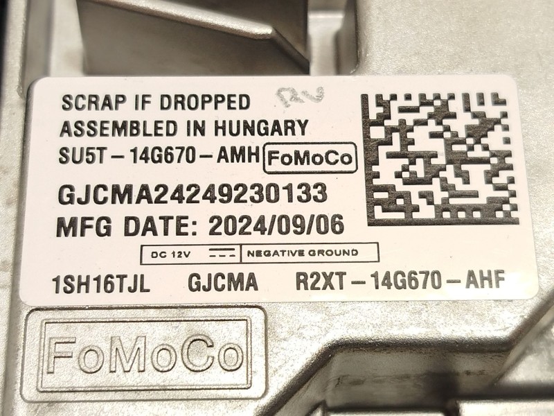 Recambio de sistema navegacion gps para ford tourneo courier 1.0 ecoboost referencia OEM IAM SU5T14G670AMH R2XT14G670AHF 