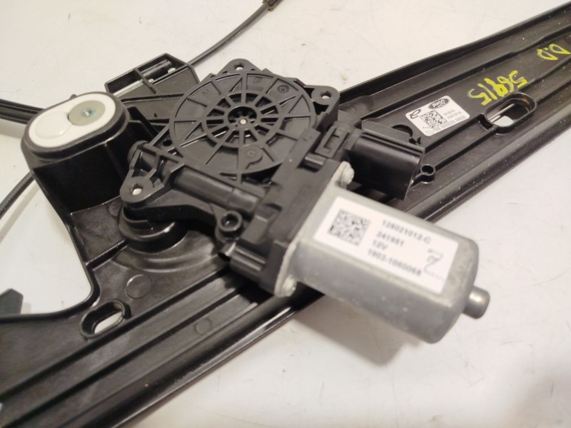 Recambio de elevalunas delantero derecho para ford tourneo courier 1.0 ecoboost referencia OEM IAM R2X6V23200BB 2707231 