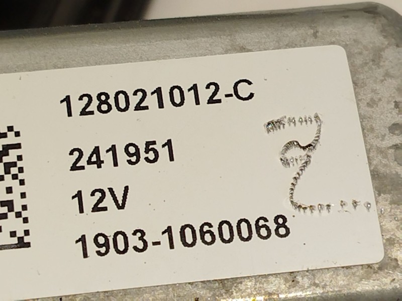 Recambio de elevalunas delantero derecho para ford tourneo courier 1.0 ecoboost referencia OEM IAM R2X6V23200BB 2707231 