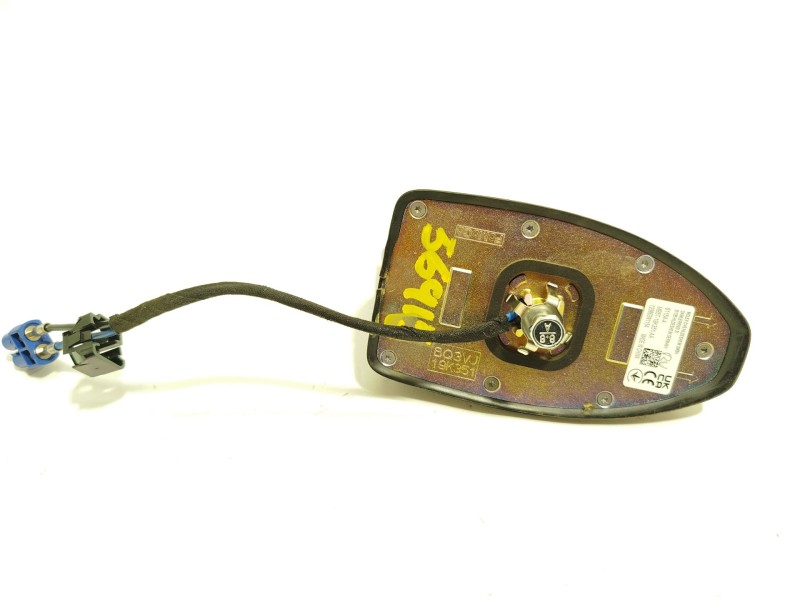 Recambio de antena para ford tourneo courier 1.0 ecoboost referencia OEM IAM MB5T19K351AA 2812427 