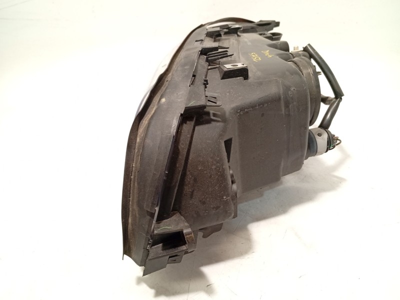 Recambio de faro derecho para volvo s60 i (384) 2.4 d referencia OEM IAM 30698826  