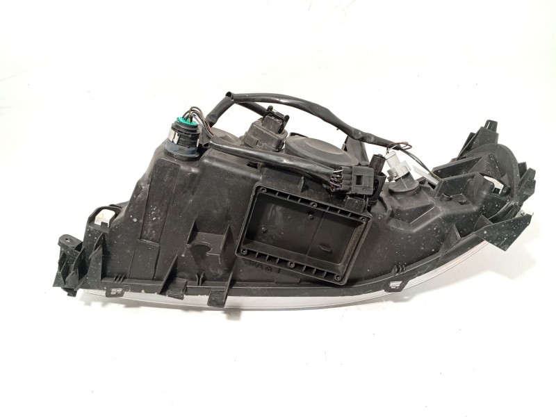 Recambio de faro derecho para volvo s60 i (384) 2.4 d referencia OEM IAM 30698826  