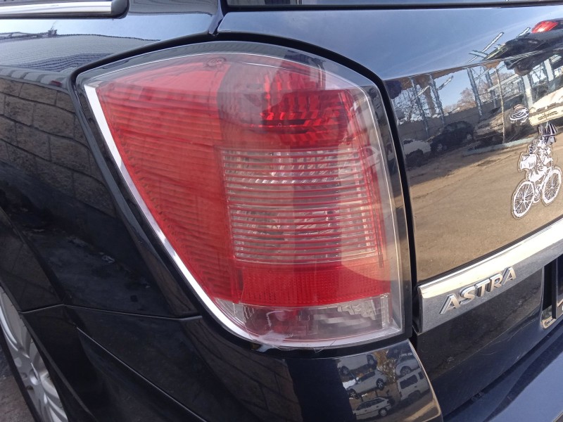 opel astra h station wagon (a04) del año 2009