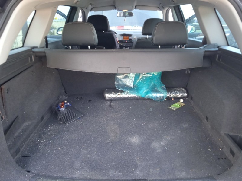 opel astra h station wagon (a04) del año 2009