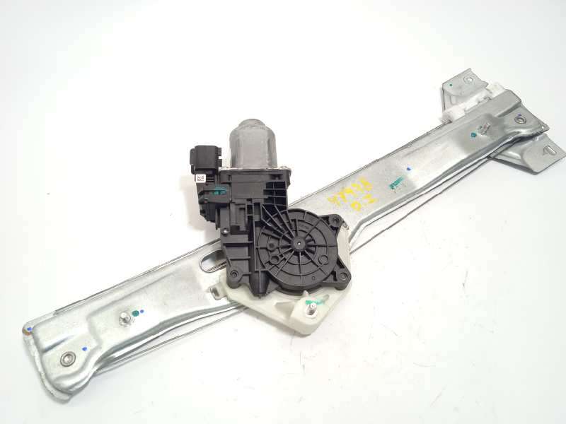 ELEVALUNAS DELANTERO IZQUIERDO E3B5A23201DE 402654F