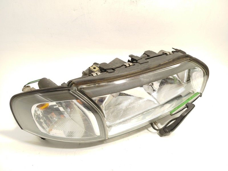 Recambio de faro derecho para volvo s80 i (184) 2.5 tdi referencia OEM IAM 8662868  89006415