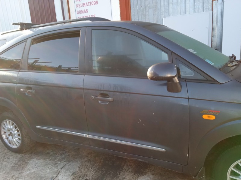 ssangyong rodius i del año 2005