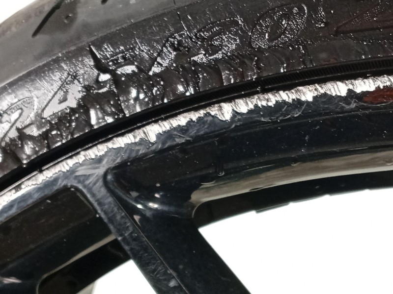 Recambio de llanta para audi r8 (4s3, 4sp) 5.2 fsi quattro referencia OEM IAM 4S0601025AC  