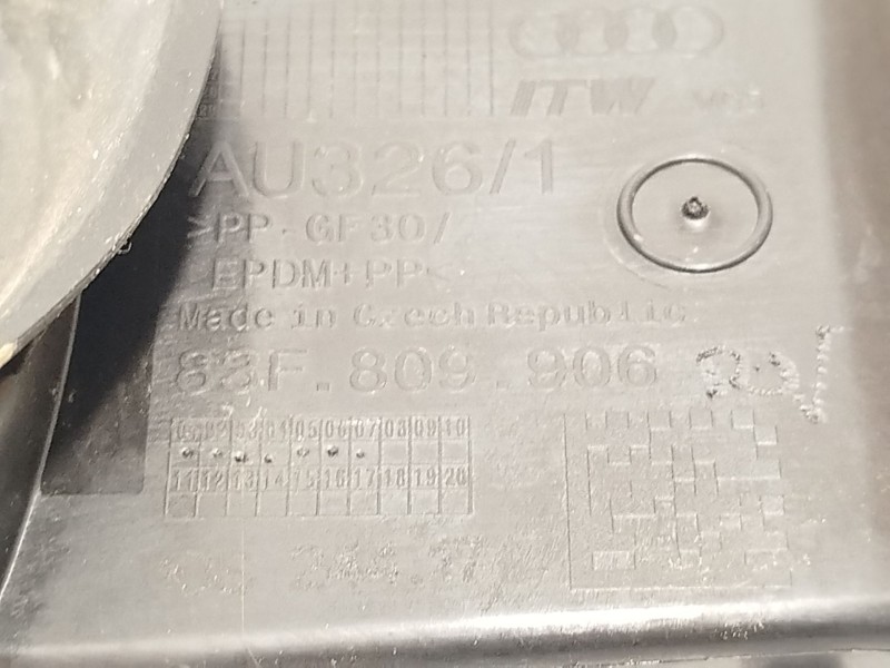 Recambio de tapa exterior combustible para audi q3 sportback (f3n) 35 tdi referencia OEM IAM 83F809906 83F809907GRU 