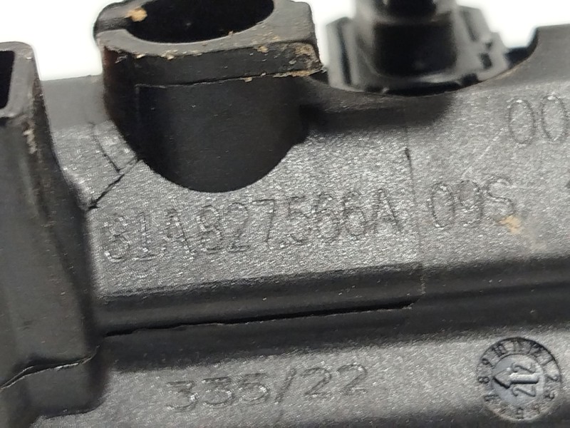 Recambio de maneta exterior porton para audi q3 sportback (f3n) 35 tdi referencia OEM IAM 81A827566A  