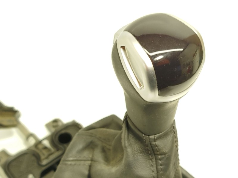 Recambio de palanca cambio para audi q3 sportback (f3n) 35 tdi referencia OEM IAM 5QH713025AK  